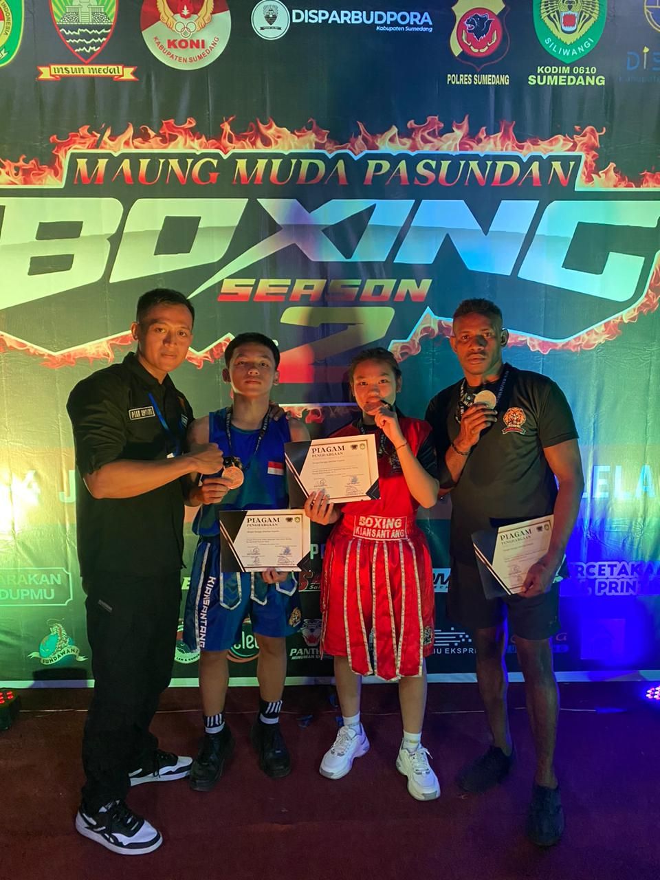 Boxing Camp Kiansantang Borong Tiga Medali Emas 