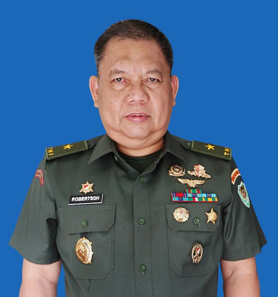 Foto BRIGJEN TNI ROBERTSON ISMAIL, S.I.P, M.Si., M.M.