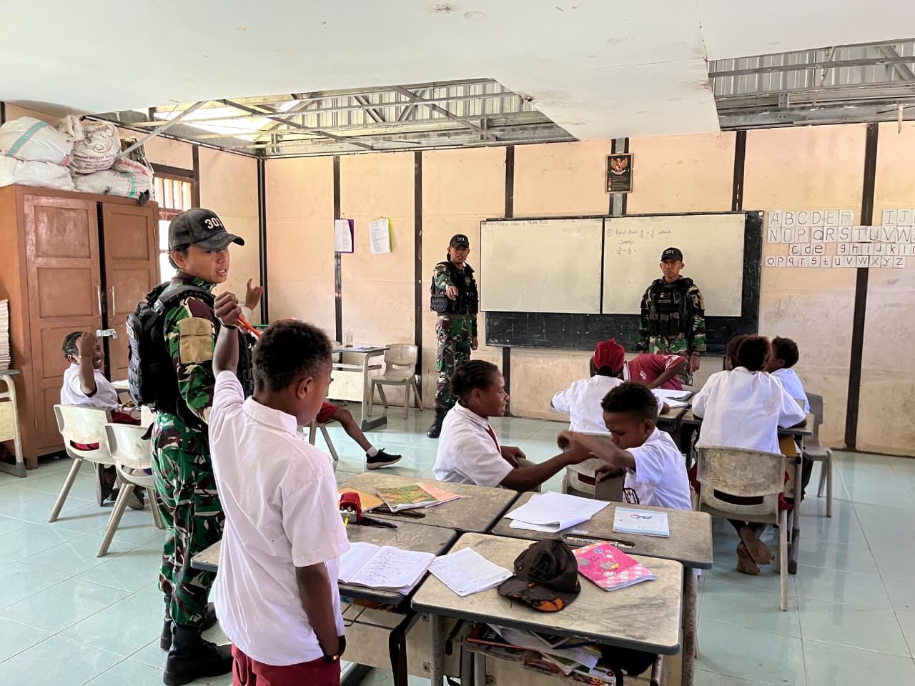 Ilmu Bermanfaat, Nilai Luhur Yang Wajib Diaplikasikan